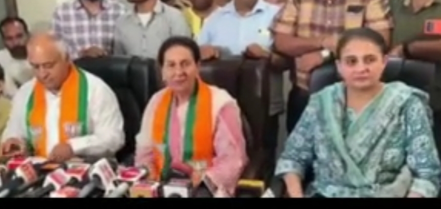 Demonstration is the right of farmers, the issue can be resolved through dialogue: Praneet Kaur